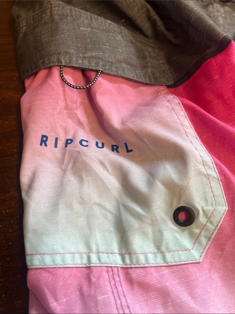 Rip Curl NWT Mens Dawn Patrol Pink to Aqua Board Shorts with Charcoal Waist